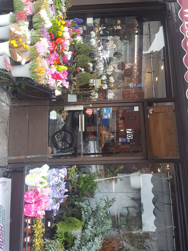Florist «West Village Florist», reviews and photos, 70 Greenwich Ave, New York, NY 10011, USA