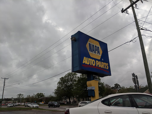 Auto Parts Store «NAPA Auto Parts - Pleasant Ridge Auto Parts Inc», reviews and photos, 400 First Colonial Road, Virginia Beach, VA 23454, USA