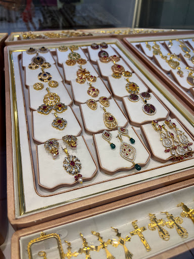 Jeweler «New Meena Jewelers», reviews and photos, 1066 Coney Island Ave, Brooklyn, NY 11230, USA