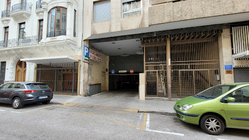 Aparcamiento público