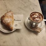 Photo n°1 de l'avis de Valerio. fait le 19/01/2020 à 09:55 sur le  Caffè Borsari à Verona
