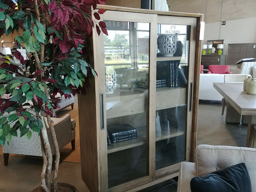 Furniture Store «Toms-Price Furniture Outlet», reviews and photos, 279 Madsen Dr #103, Bloomingdale, IL 60108, USA