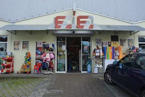 E & E Toys GmbH image