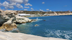 Agios Georgios Alamanou Beach'in fotoğrafı imkanlar alanı