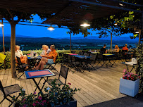 Atmosphère du Restaurant français Bistrot la Terrasse à Joucas - n°15