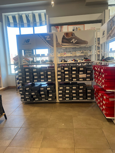 Shoe Store «DSW Designer Shoe Warehouse», reviews and photos, 43713 W Oaks Dr, Novi, MI 48377, USA