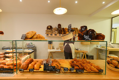 La Rue Palloy Boulangerie. à Clichy