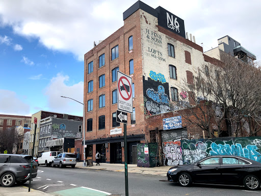 Vintage Clothing Store «10 ft Single by Stella Dallas», reviews and photos, 285 N 6th St, Brooklyn, NY 11211, USA