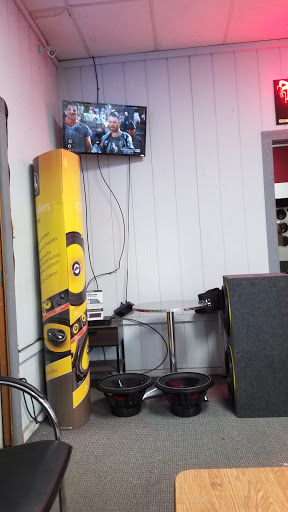 Car Stereo Store «Audio Electronics», reviews and photos, 5353 N Keystone Ave, Indianapolis, IN 46220, USA