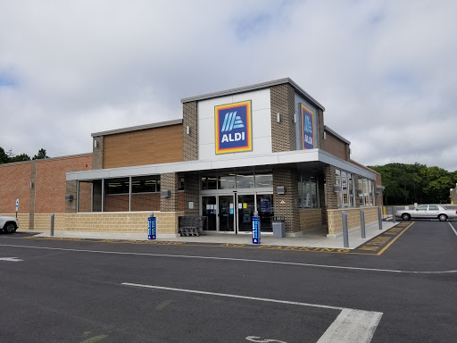 Supermarket «ALDI», reviews and photos, 2651 S Delsea Dr, Vineland, NJ 08360, USA