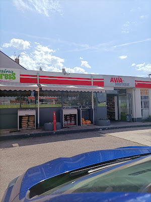 Avia à Bron