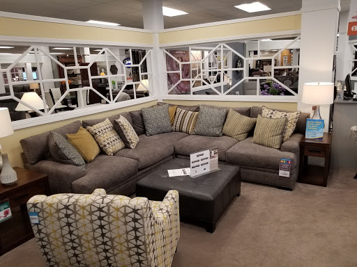 Furniture Store «Raymour & Flanigan Furniture and Mattress Store», reviews and photos, 85 Viewmont Mall, Scranton, PA 18508, USA