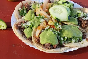 Taqueria Los Primos-food truck image