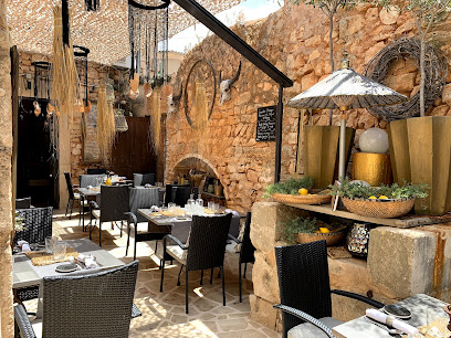 Restaurant Goli, Santanyí - Carrer Portell, 14, 07650 Santanyí, Illes Balears, Spain