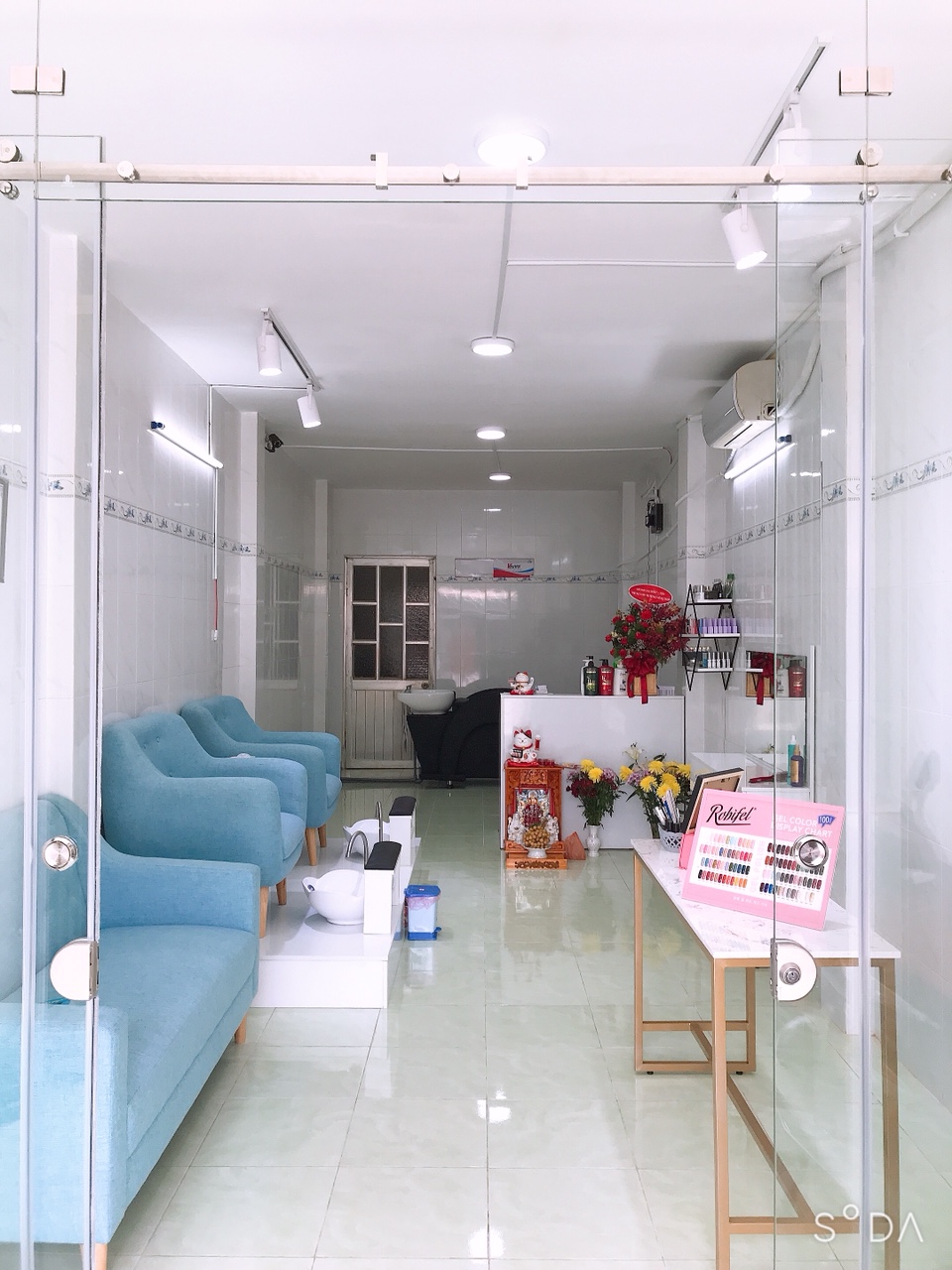 Relax Nails & Beauty