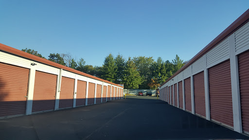 Self-Storage Facility «Backlick Self Storage», reviews and photos, 6880 Commercial Dr, Springfield, VA 22151, USA