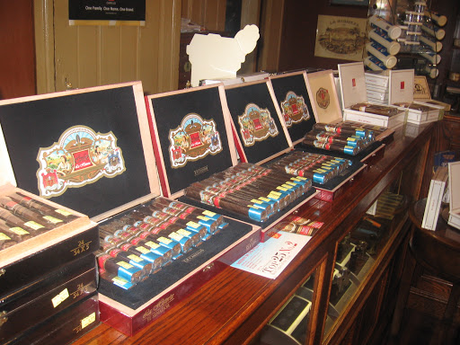 Tobacco Shop «Old Firehouse Smoke Shop», reviews and photos, 116 Rock St, Fall River, MA 02720, USA