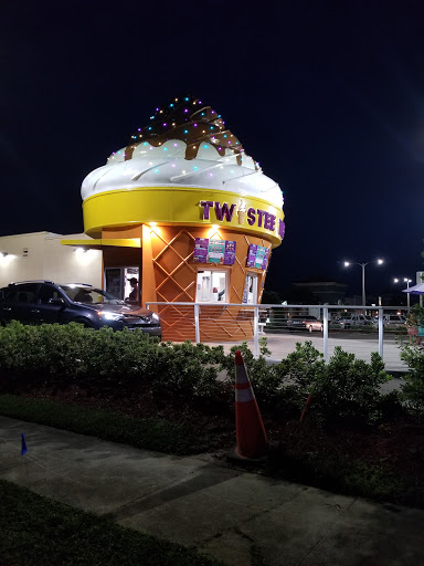 Ice Cream Shop «Twistee Treat Pinellas Park», reviews and photos, 4556 Mainlands Blvd W, Pinellas Park, FL 33782, USA