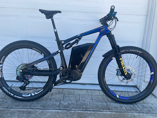 Worldwide Cyclery image