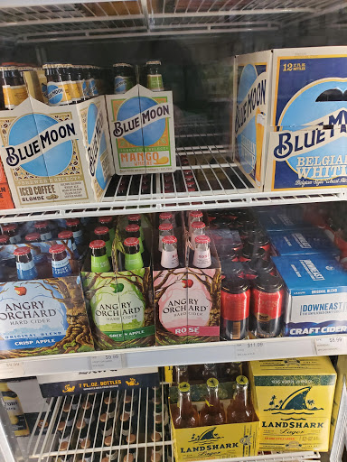 Liquor Store «Wine & Beverage Depot», reviews and photos, 823 Riverview Dr, Totowa, NJ 07512, USA