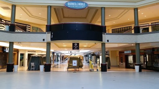 Shopping Mall «Altamonte Mall», reviews and photos, 451 E Altamonte Dr, Altamonte Springs, FL 32701, USA