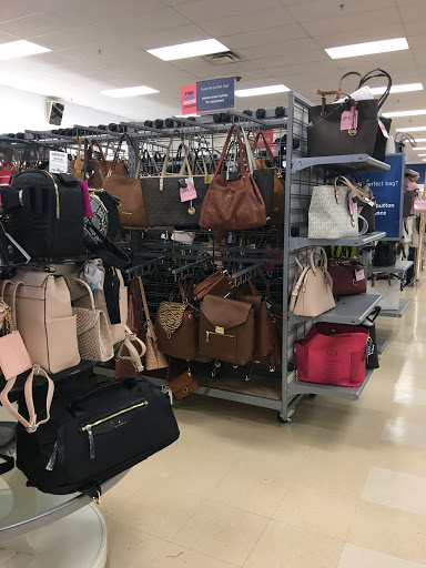 Department Store «Marshalls», reviews and photos, 5720 Lakewood Towne Center Blvd SW, Lakewood, WA 98499, USA