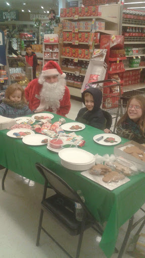 Grocery Store «Giant Food Stores», reviews and photos, 202 Chestnut St, Coplay, PA 18037, USA