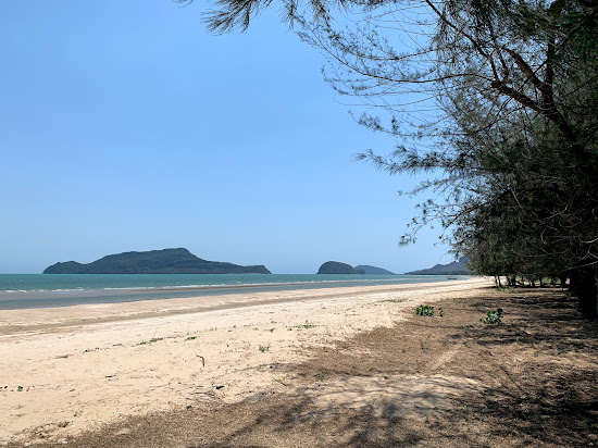 Sam Roi Yot Beach
