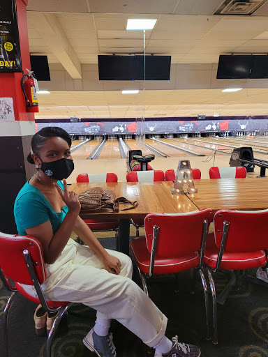 Bowling Alley «AMF Dewey Garden Lanes», reviews and photos, 4470 Dewey Ave, Rochester, NY 14612, USA