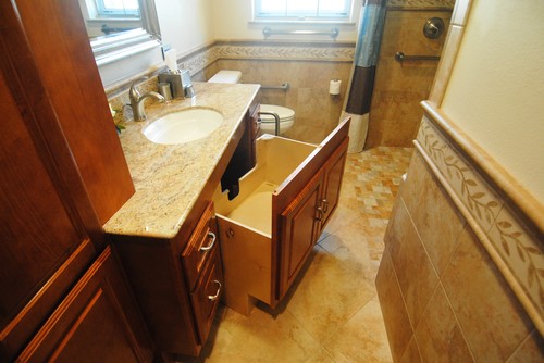 Bathroom Remodeler «Legal Eagle Contractors, Co.», reviews and photos, 5008 Locust St, Bellaire, TX 77401, USA