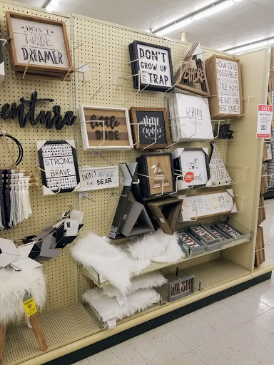 Craft Store «Hobby Lobby», reviews and photos, 840 E Rollins Rd, Round Lake Beach, IL 60073, USA