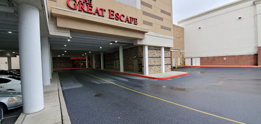 Movie Theater «Regal Cinemas Great Escape Harrisburg Mall 14», reviews and photos, 3501 Paxton St, Harrisburg, PA 17111, USA