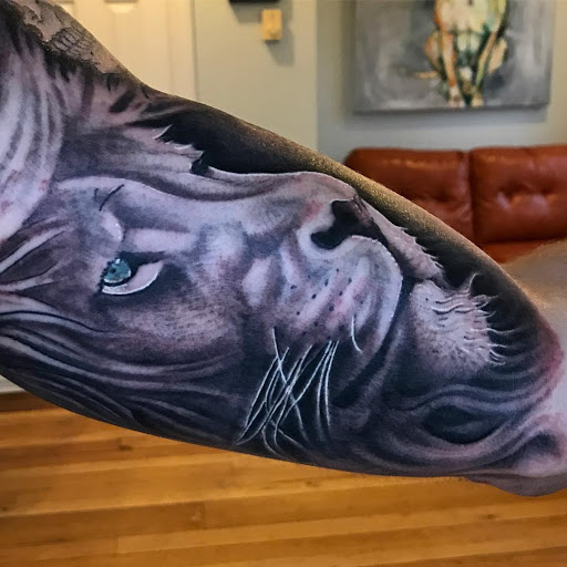 Tattoo Shop «Silver Lining Tattoo Studio», reviews and photos, 172 W Main St, Salunga, PA 17538, USA