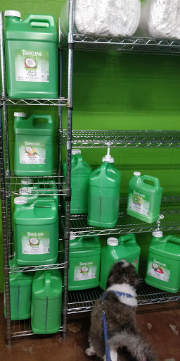 Pet Supply Store «Pet Food Plus», reviews and photos, 2819 E Hamilton Ave, Eau Claire, WI 54701, USA