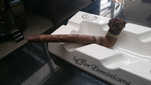 Tobacco Shop «Paradise Island Smoke Shop», reviews and photos, 3316 Snapfinger Rd, Lithonia, GA 30038, USA