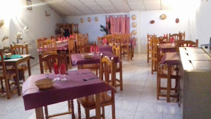 Restaurant- Bar Pedro y Mari - Av. de San Luis, 6, 45313 Yepes, Toledo, Spain