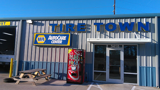 Tire Shop «Tire Town», reviews and photos, 3410 S Carolina 544 Overpass, Conway, SC 29526, USA