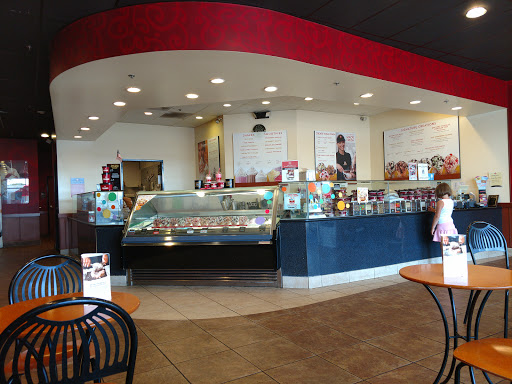 Ice Cream Shop «Cold Stone Creamery», reviews and photos, 4540 W Main St, Kalamazoo, MI 49006, USA