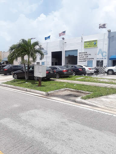 Auto Repair Shop «Auto Center - MERCEDES & BMW Repair Specialists», reviews and photos, 3065 W 80th St, Hialeah, FL 33018, USA