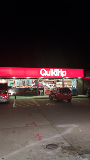 Gas Station «QuikTrip», reviews and photos, 2809 Godfrey Rd, Godfrey, IL 62035, USA