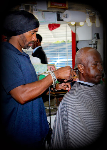 Barber Shop «Hills Barber Shop», reviews and photos, 2339 Elmwood Ave, Columbia, SC 29204, USA
