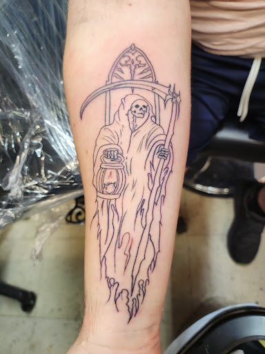 Explore arm filler tattoo ideas, creative tattoo ideas in Warrenton, available at American Classic Tattoo Studio