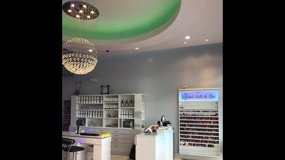 HERBAL NAILS & SPA IN SOUTH CHANDLER