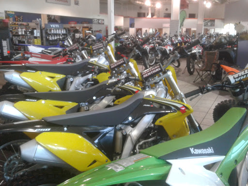 Motorcycle Dealer «Freedom Powersports Canton», reviews and photos, 645 Riverstone Pkwy, Canton, GA 30114, USA