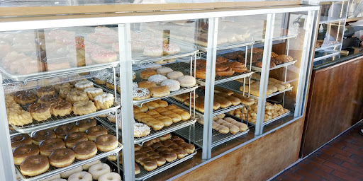 Donut Shop «Donut King», reviews and photos, 1270 Main St, Watsonville, CA 95076, USA