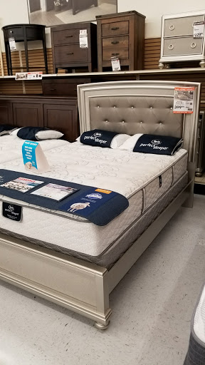 Department Store «Big Lots», reviews and photos, 5600 Mercury Dr, Dearborn, MI 48126, USA