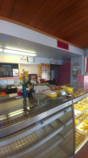 Donut Shop «Alvernon Donut Shop», reviews and photos, 1450 S Alvernon Way, Tucson, AZ 85711, USA