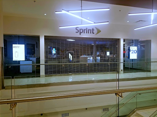 Sprint Store, 1 Porter Rd #9, Cambridge, MA 02140, USA, 