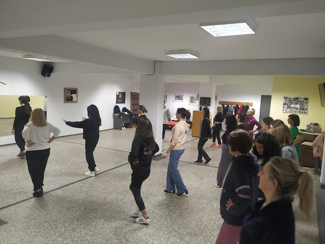 Κρητική Αδελφότητα Ξάνθης Χοροδιδασκαλείο - Ξάνθη