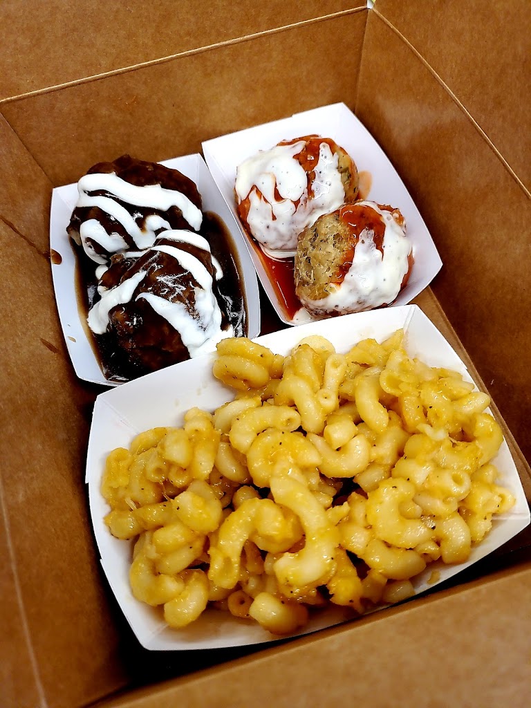 Incrediballs Food truck 07302